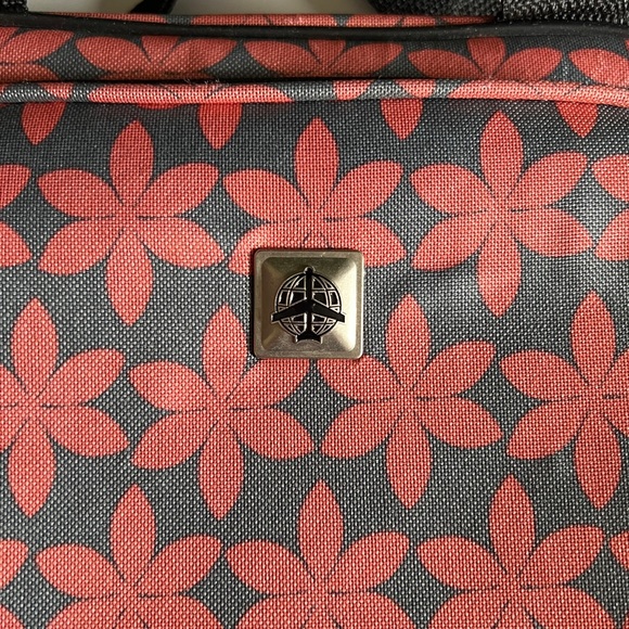Skyline Mod Floral Carry On Travel Bag - Picture 14 of 16